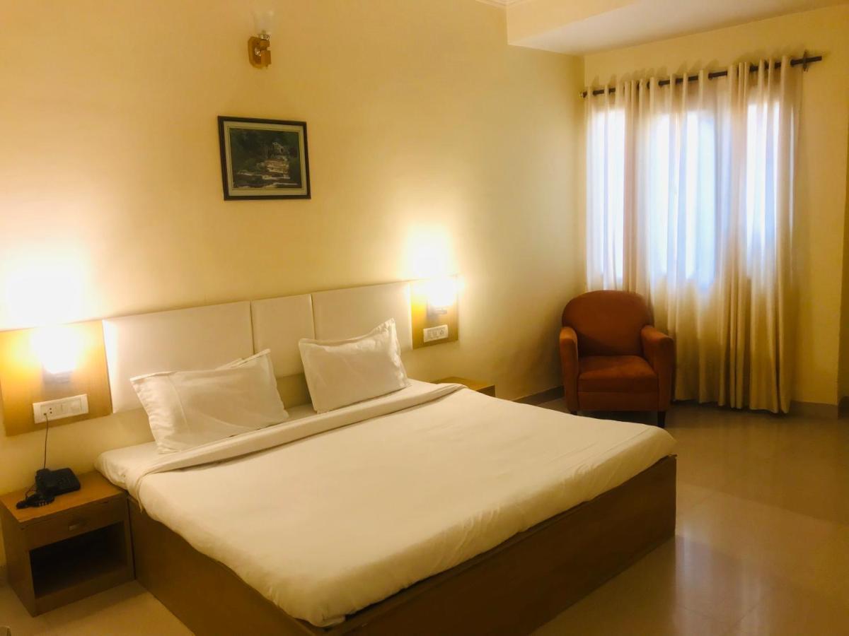 Hotel Tulip Palm Divisione di Divisione di Jaipur Esterno foto