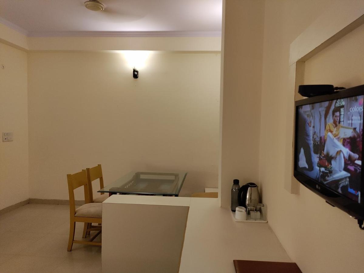 Hotel Tulip Palm Divisione di Divisione di Jaipur Esterno foto