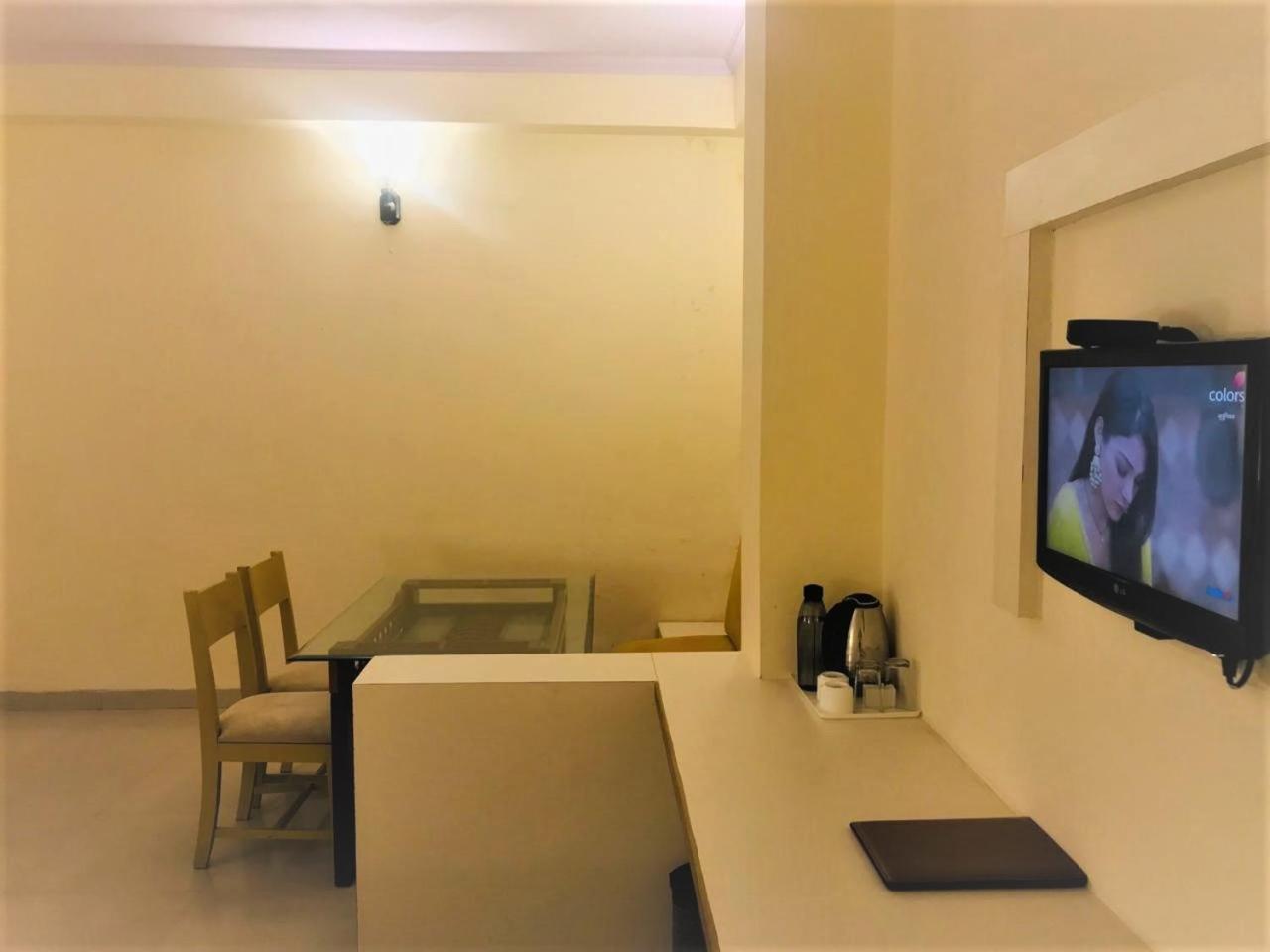 Hotel Tulip Palm Divisione di Divisione di Jaipur Esterno foto