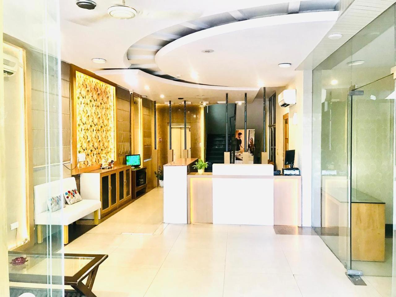 Hotel Tulip Palm Divisione di Divisione di Jaipur Esterno foto